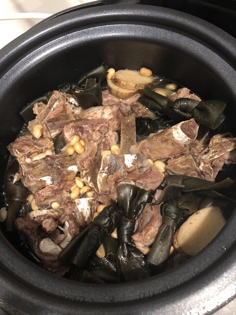 海带排骨汤