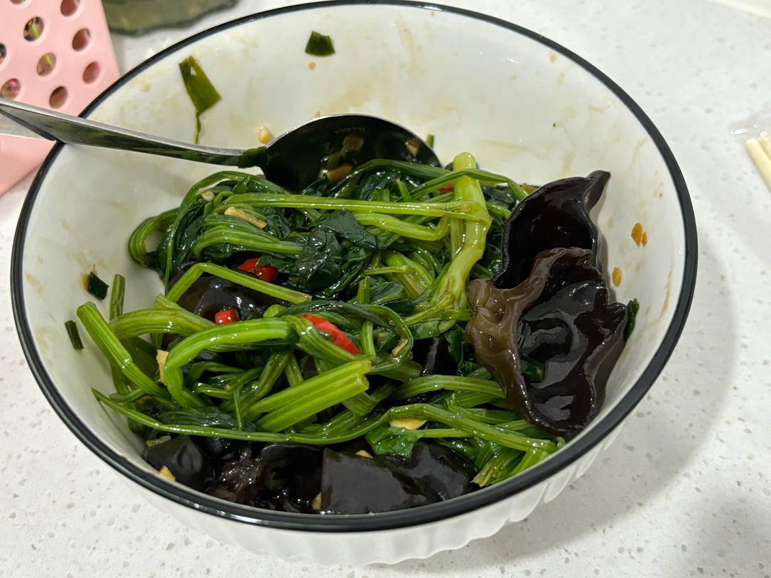 ✅第24道低卡减脂菜✨清脆爽口的凉拌菠菜木耳🌿