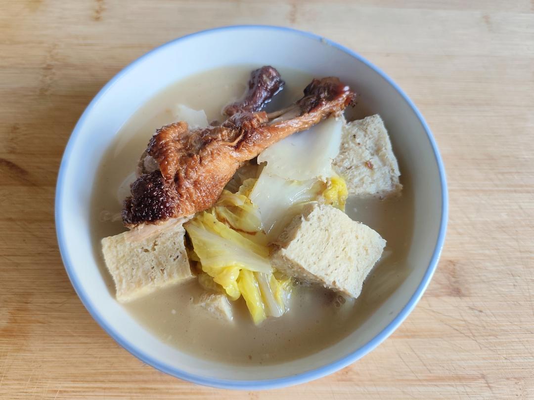 鸭架子熬白菜