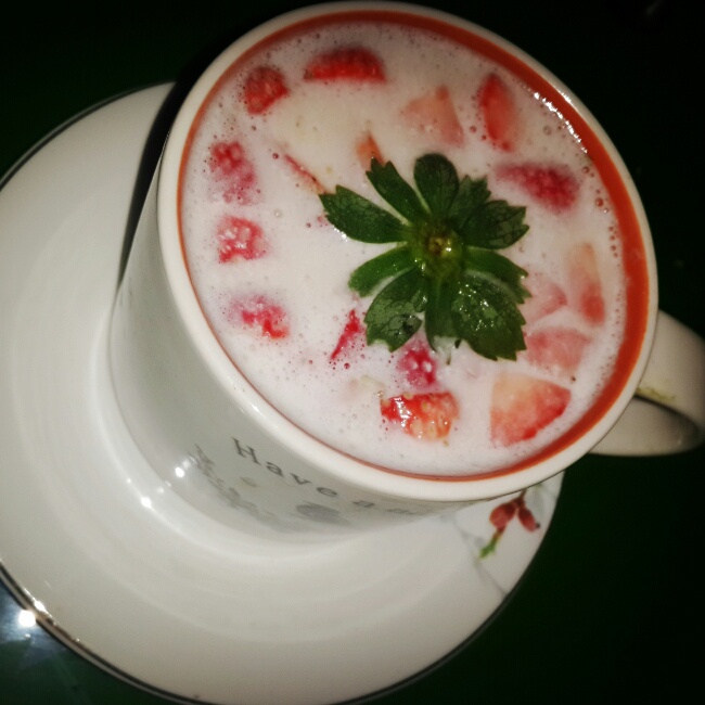 草莓真果粒（草莓牛奶）