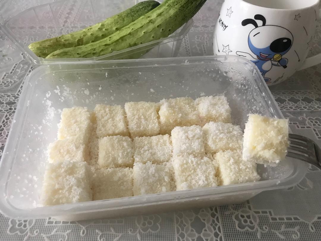 完胜85度C牛奶椰丝小方