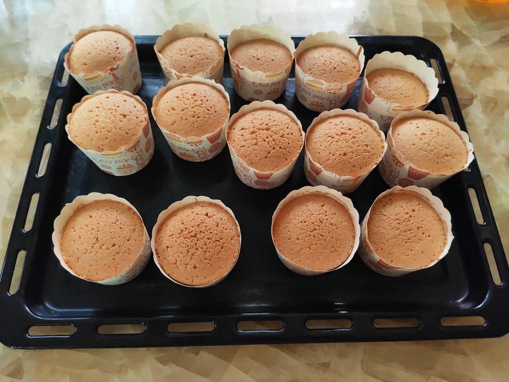 纸杯蛋糕 8寸戚风蛋糕的量