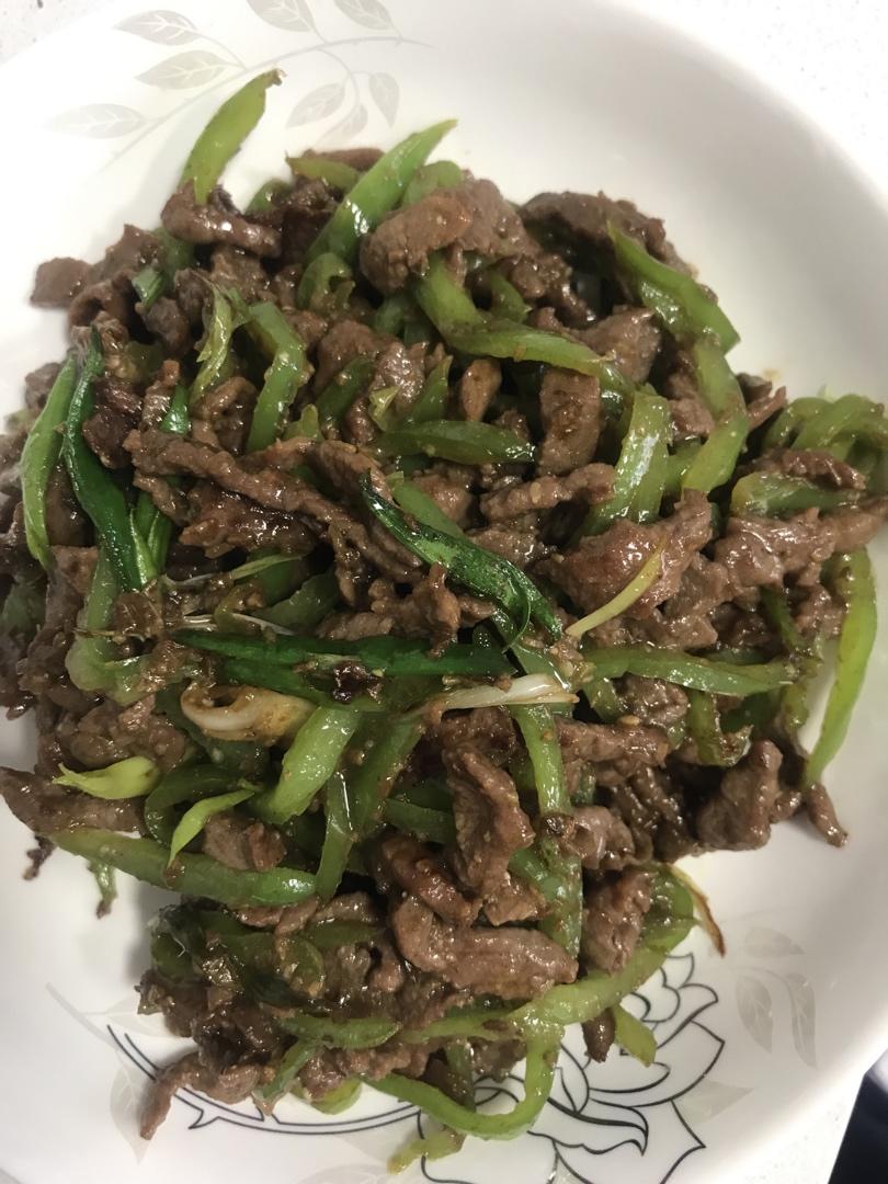 孜然牛肉炒青椒