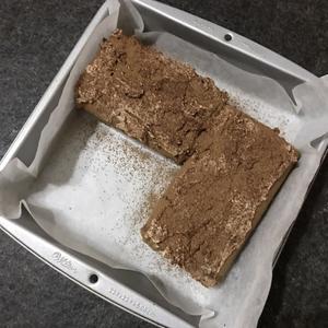 超美味树桩造型蛋糕的做法 步骤7