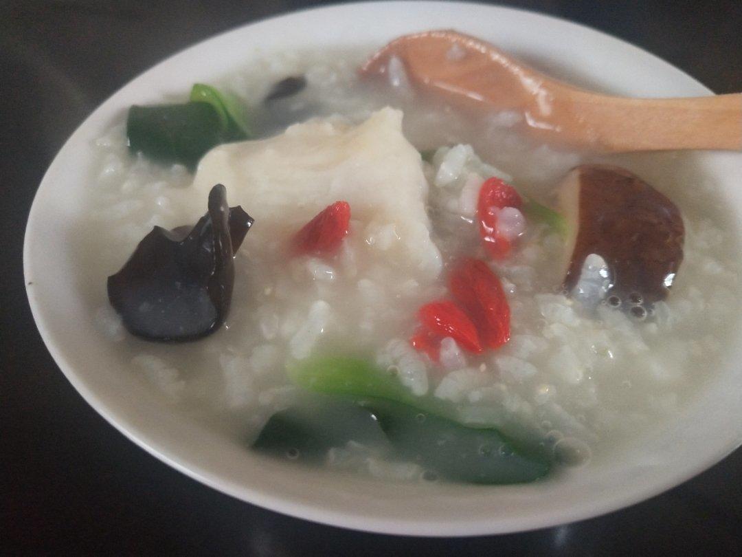 香菇鱼片粥