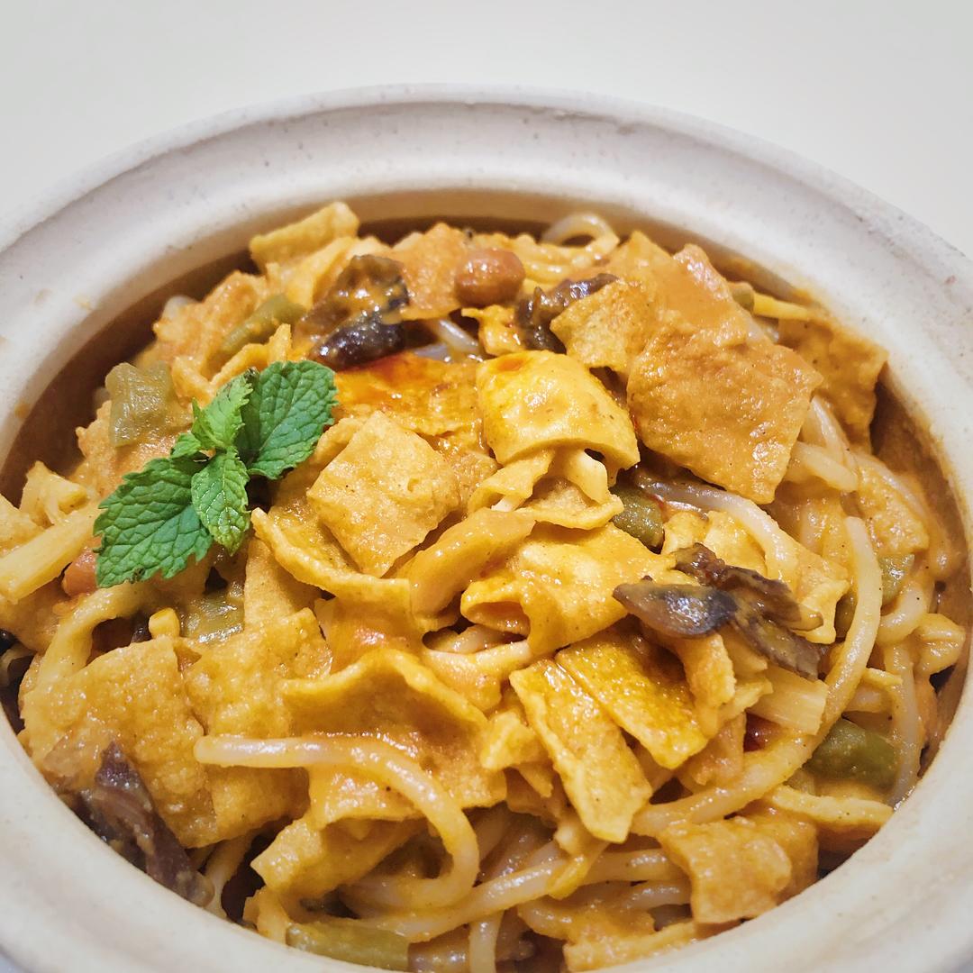 超上头网红cp！咸蛋黄干拌螺蛳粉的做法