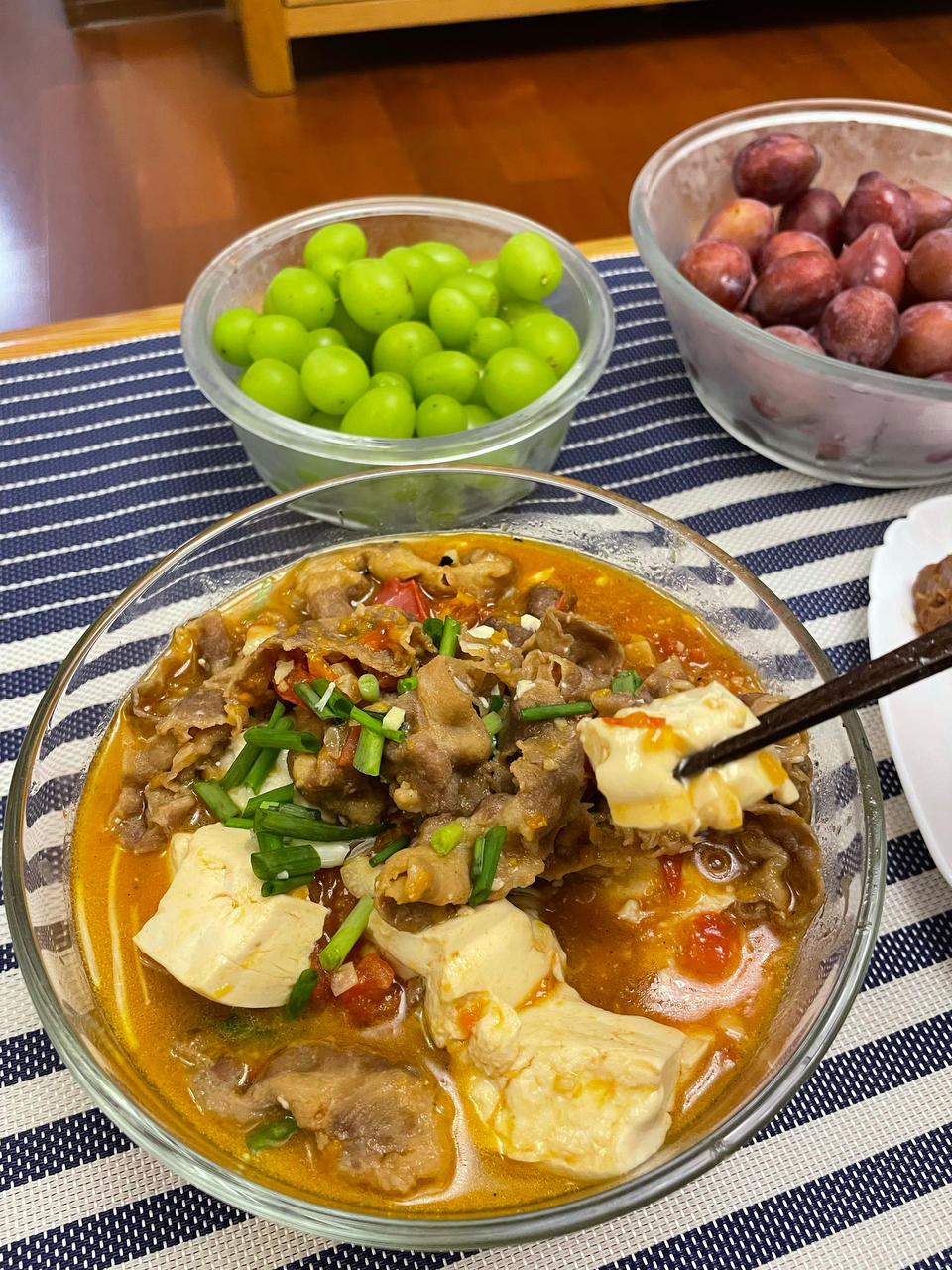 厨师长教你：“酸汤肥牛”的家常做法，金汤鲜香，酸辣开胃