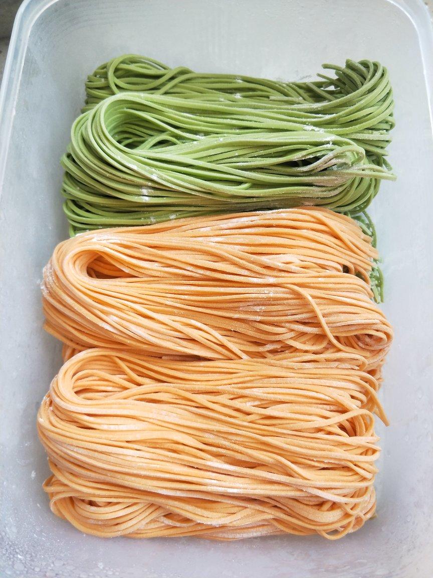 自制蔬菜面（ 面条机）
