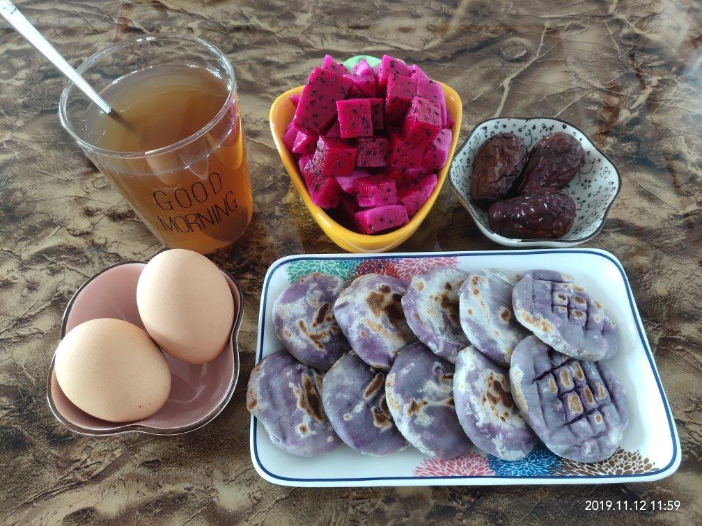 【饺子皮紫薯饼】