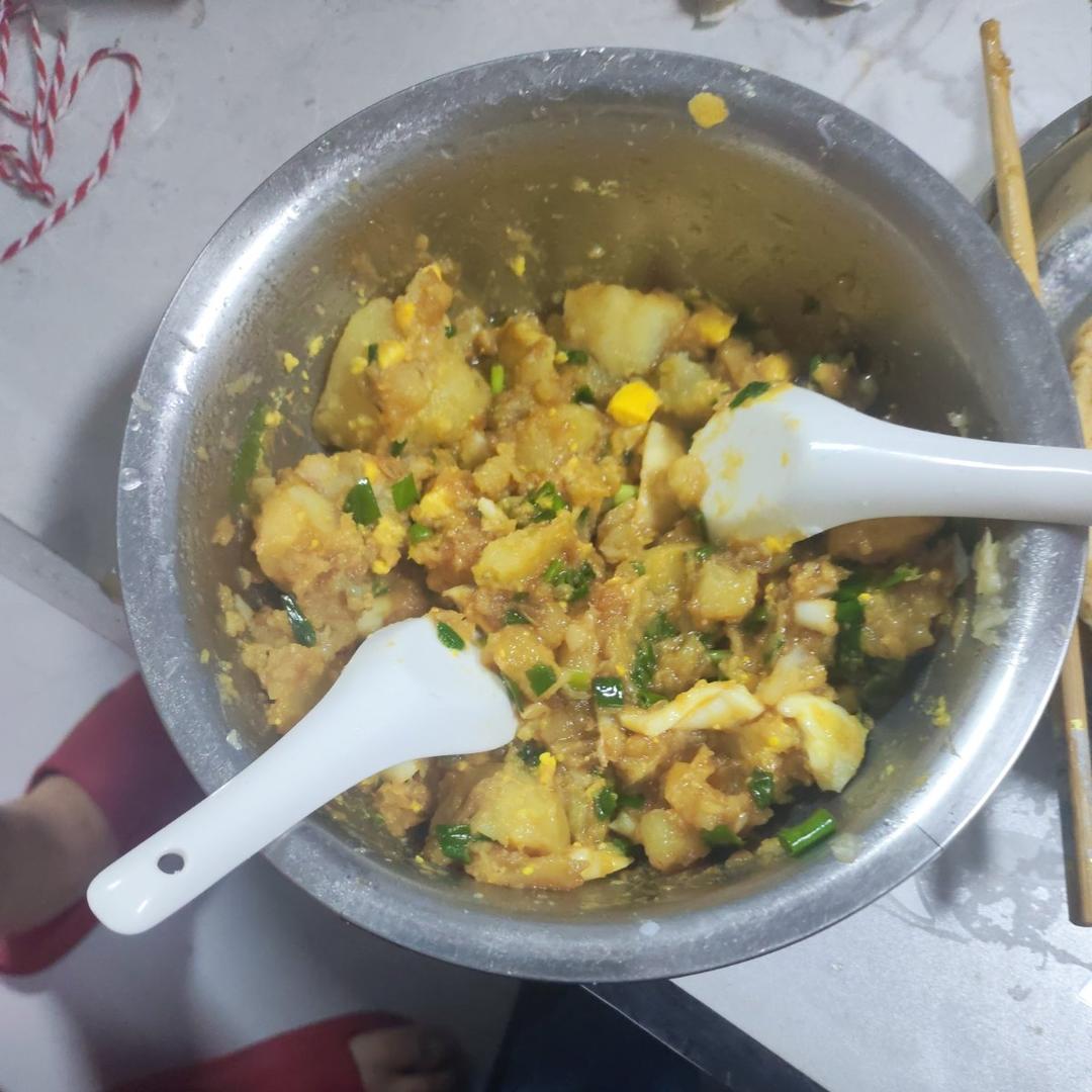蒜泥+煮鸡蛋的神仙吃法，这口辛辣太上头！