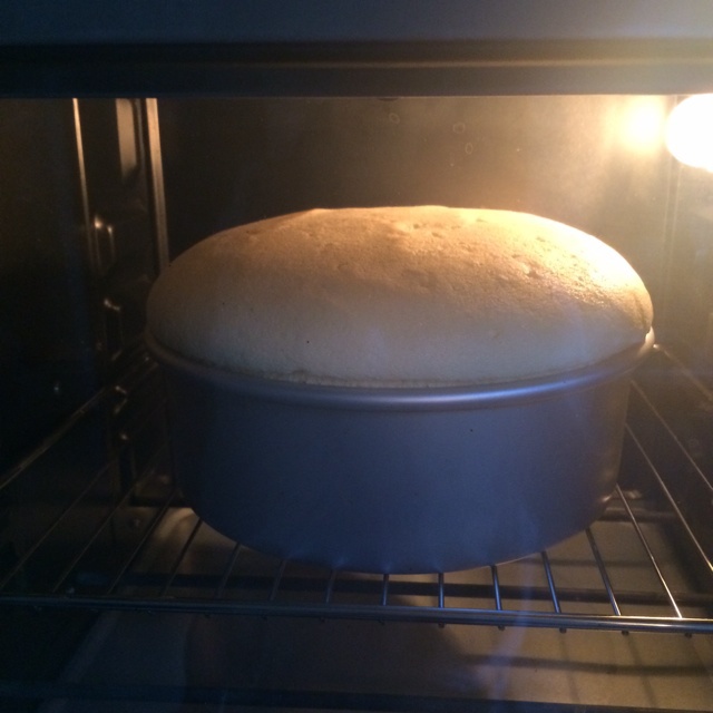 简单好做的8寸戚风蛋糕