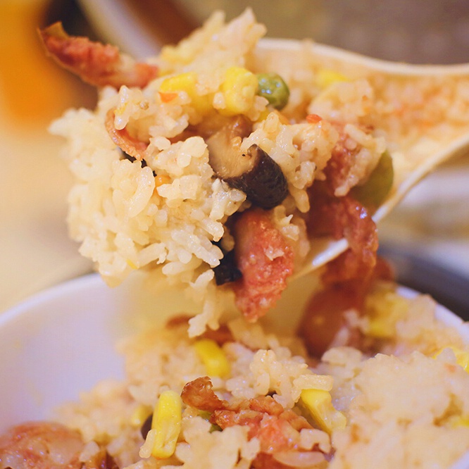 电饭锅版香菇腊肠饭