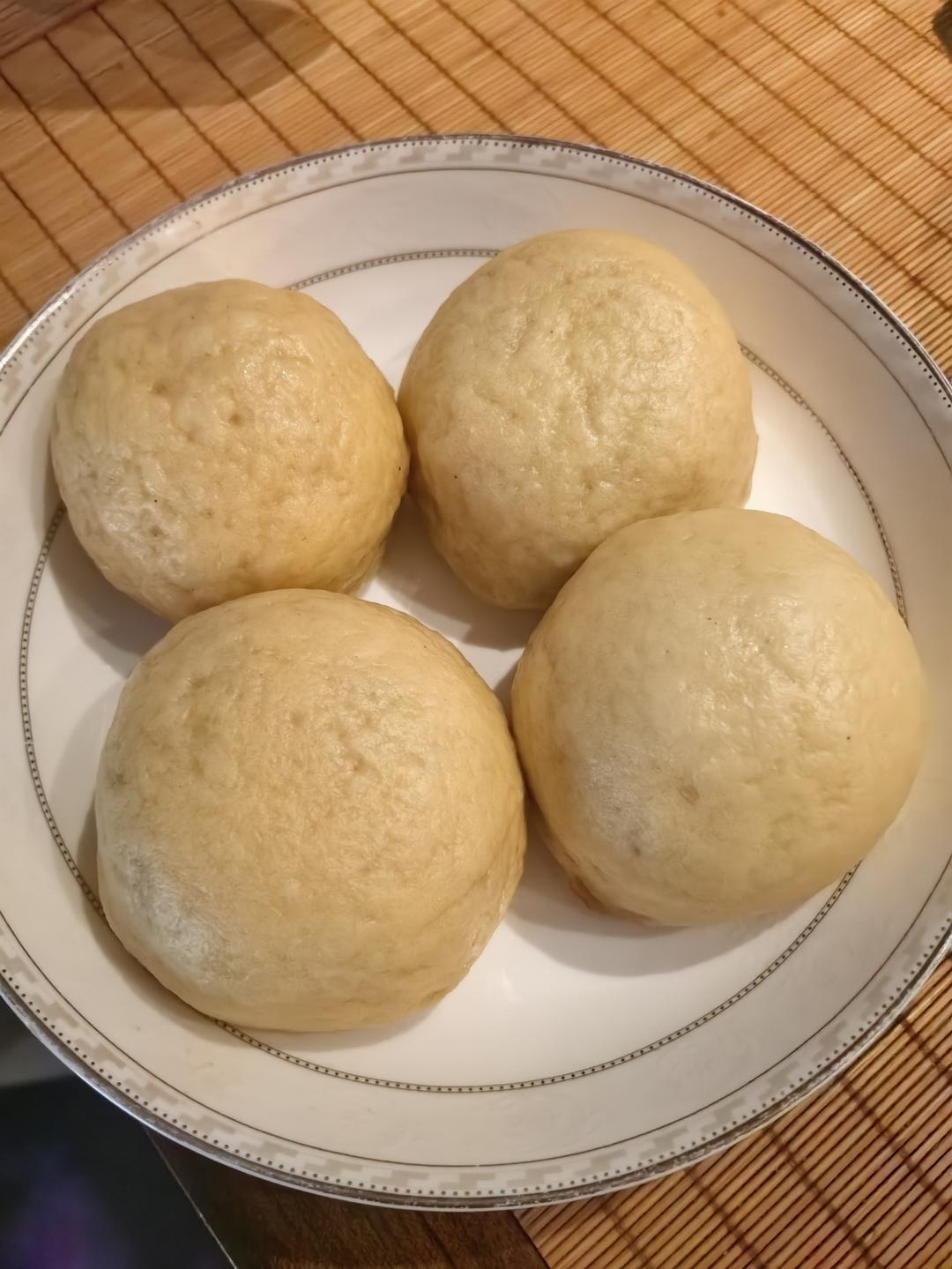 东北玉米面菜团子（猪肉酸菜馅）