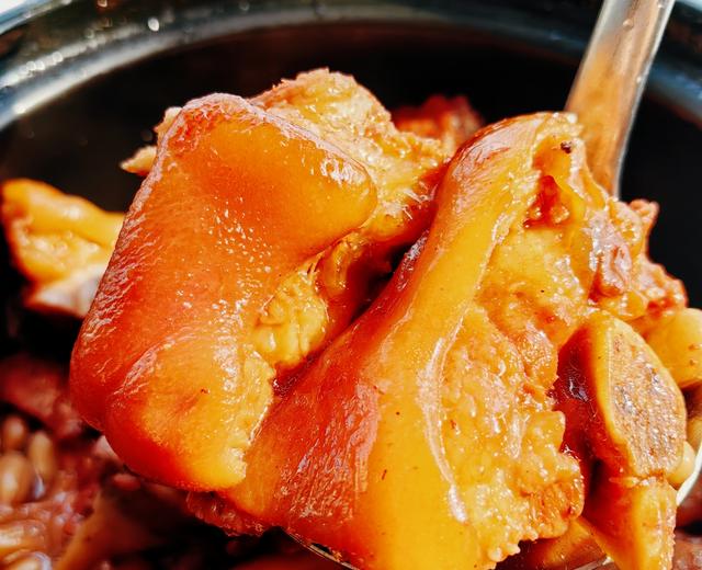 「南乳焖猪手」香口的下饭下酒菜的做法