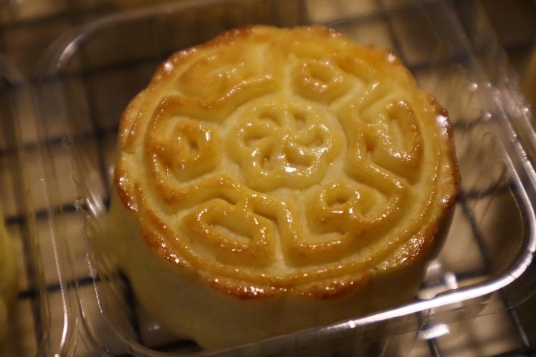 超详细图解版--流心奶黄月饼