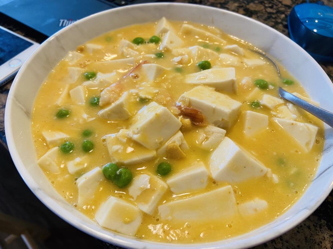 蟹黄豆腐（咸蛋黄版）