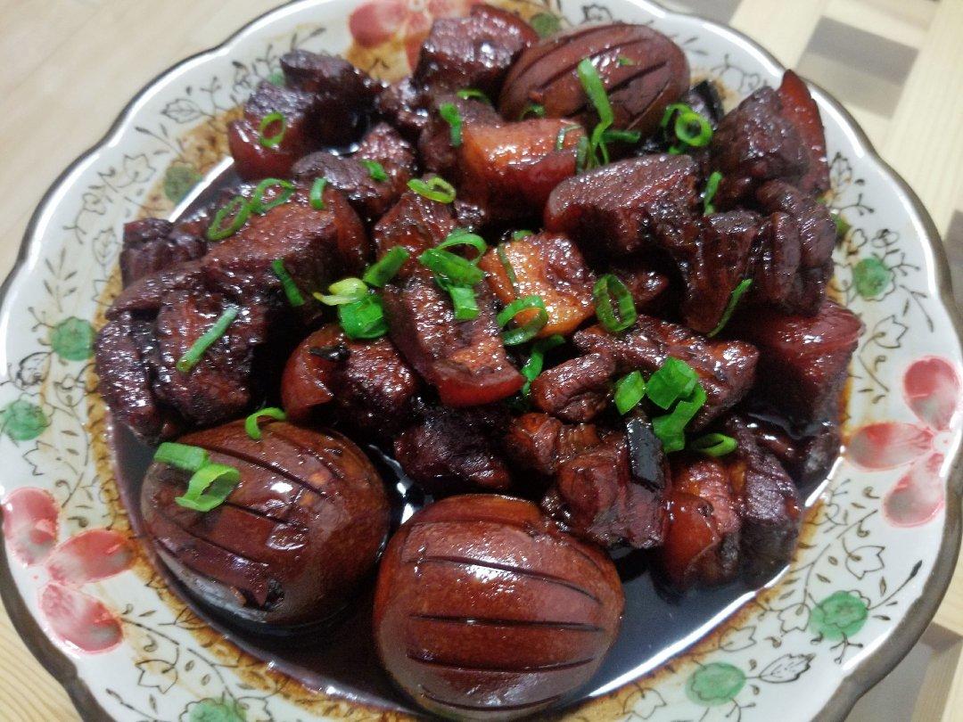 其实也不是很难的红烧肉烧蛋