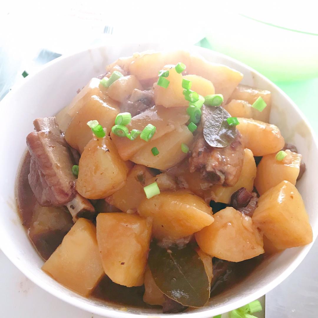 红烧排骨土豆