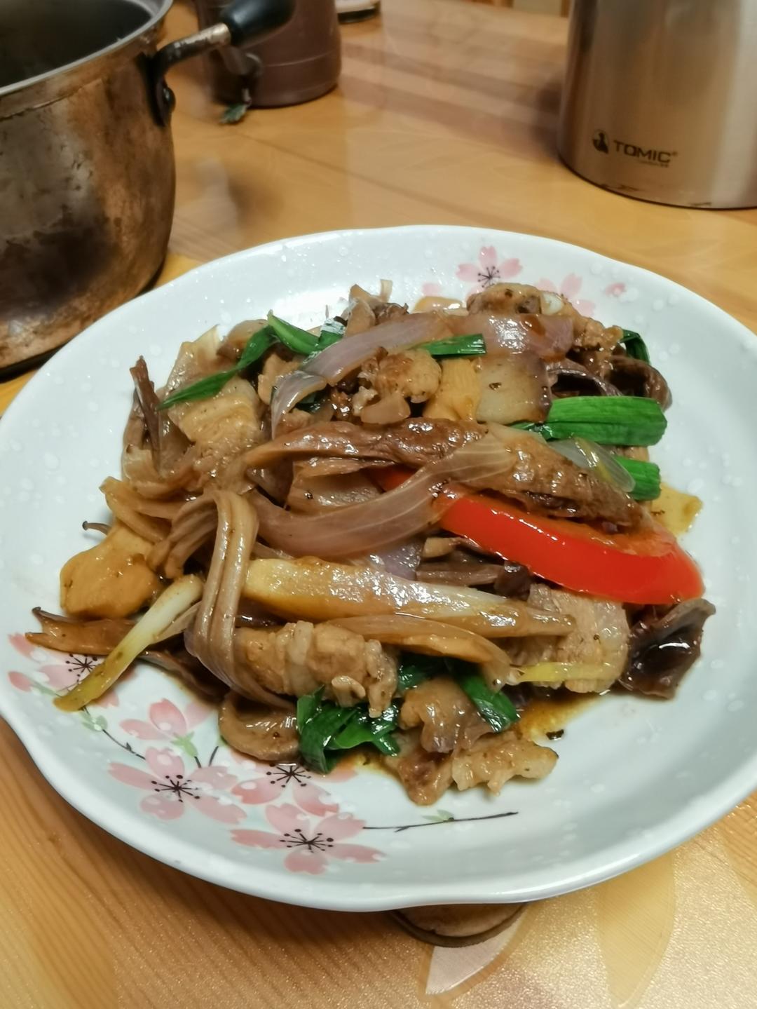不二鹿茸菇炒肉