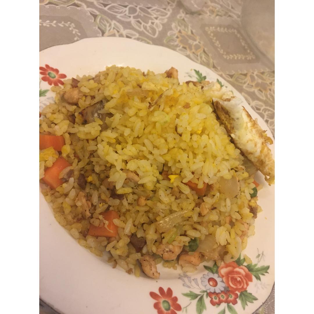 黄金三文鱼炒饭