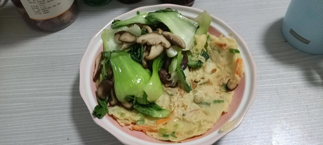 葱花鸡蛋饼+香菇炒油菜