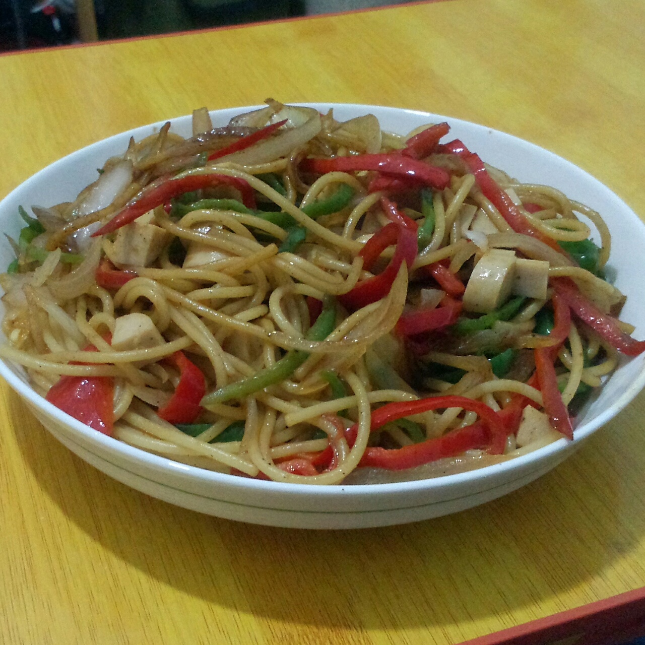 黑椒牛柳炒意面