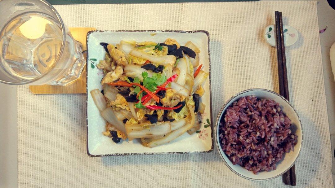 简单快手家常菜——大白菜炒鸡蛋