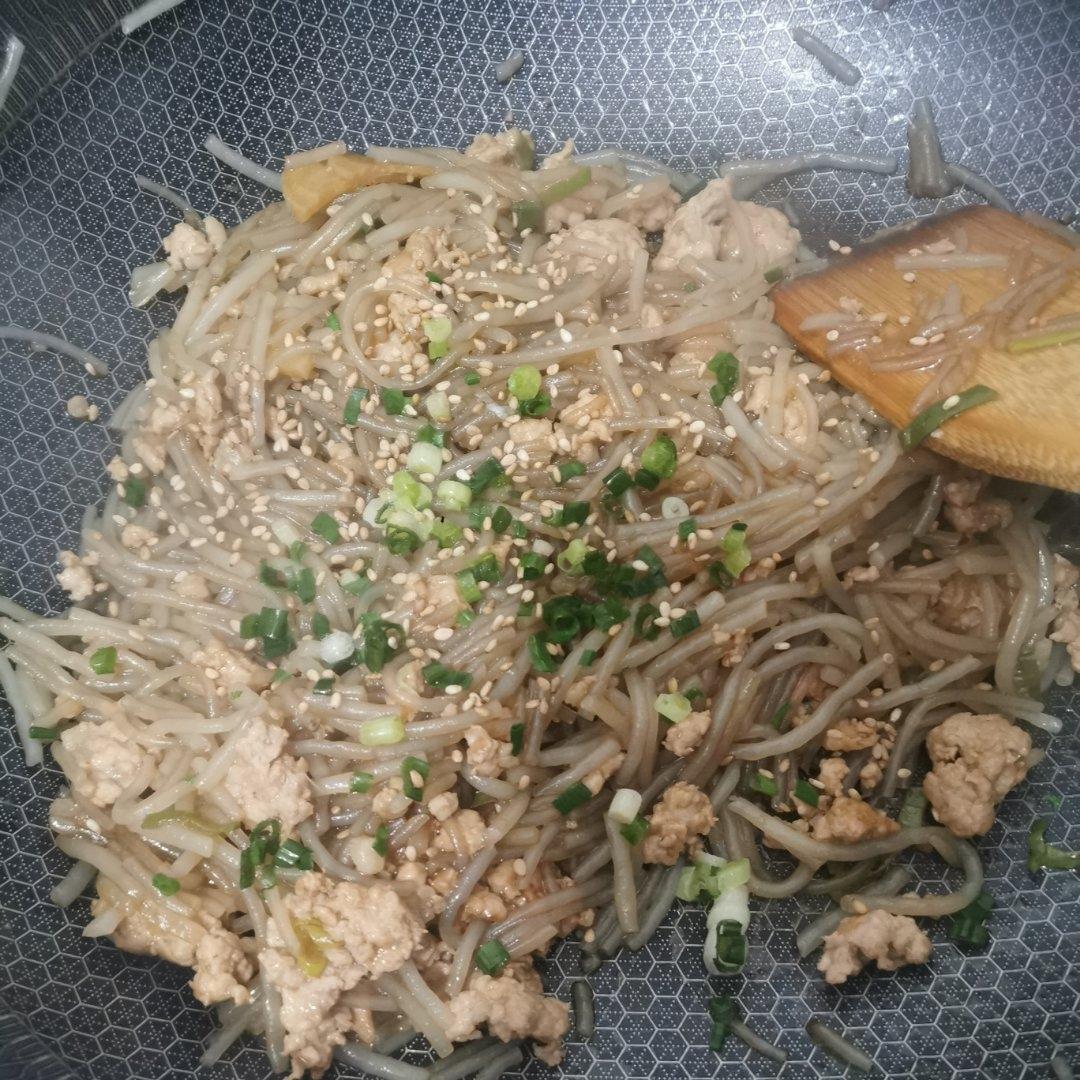 蚂蚁上树(肉末炒粉丝)超下饭‼️十分钟搞定