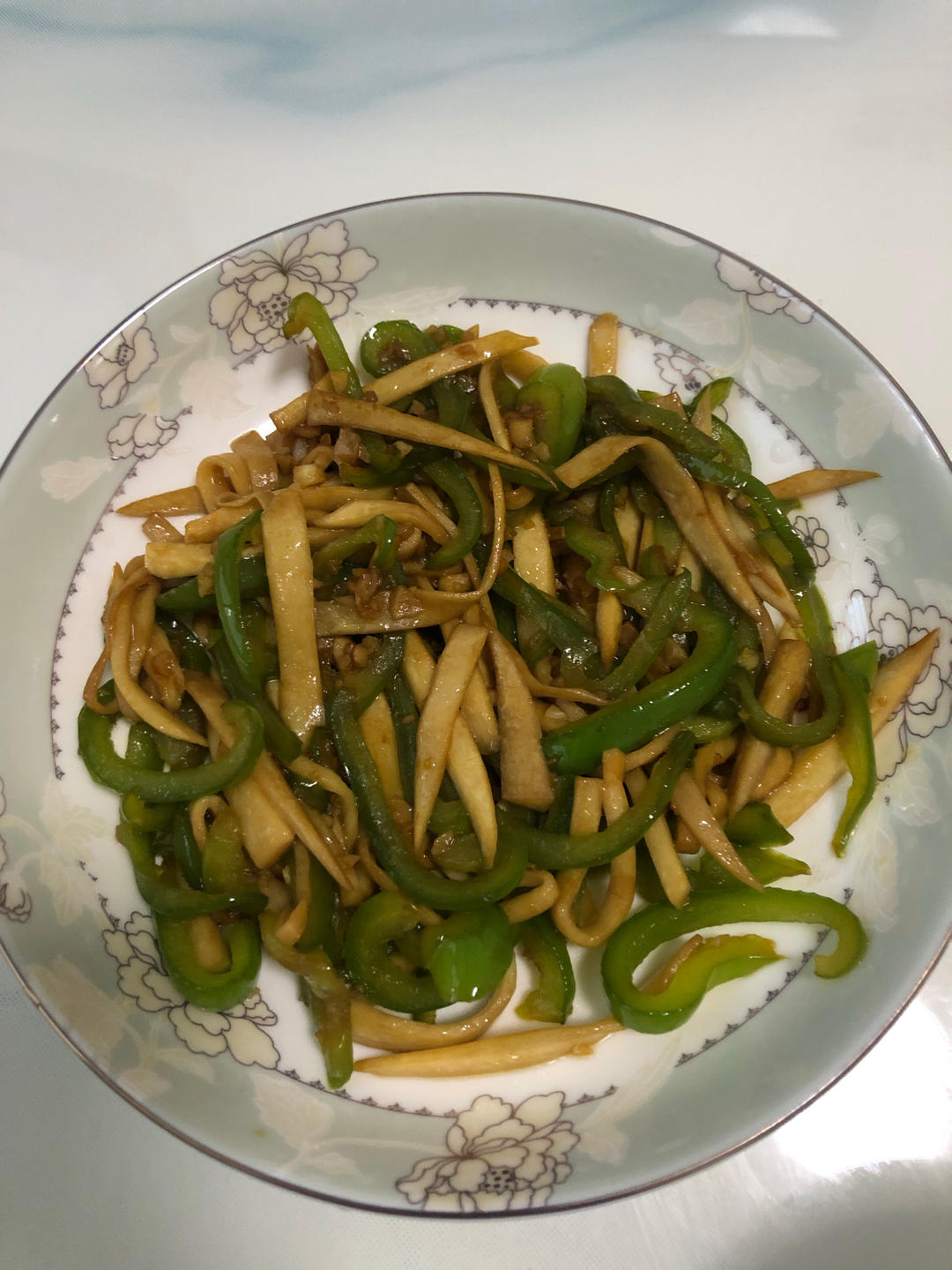 青椒素炒杏鲍菇