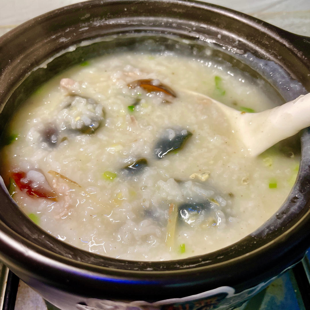 ♨️♨️皮蛋瘦肉粥♨️♨️