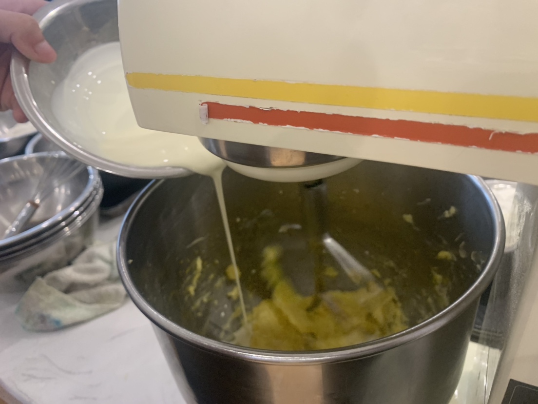 入口即化的黄油曲奇的做法 步骤4