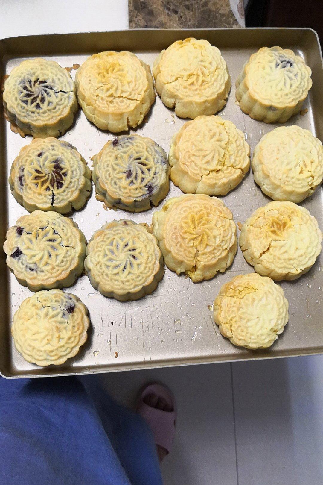 半岛奶酥月饼