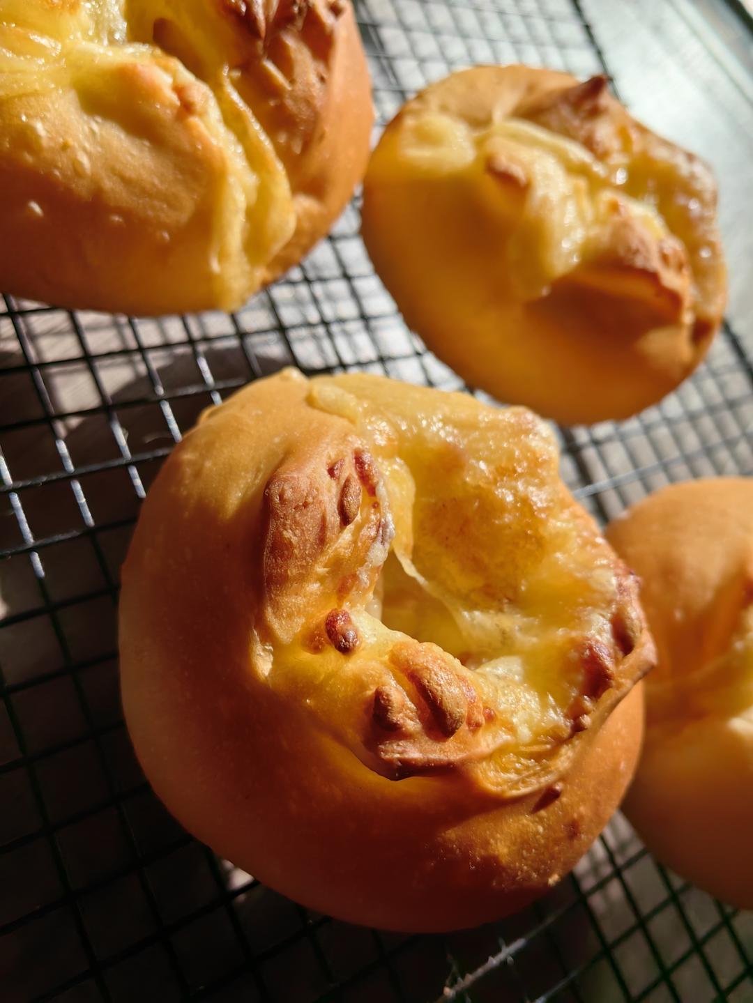 全麦芝士熔岩面包