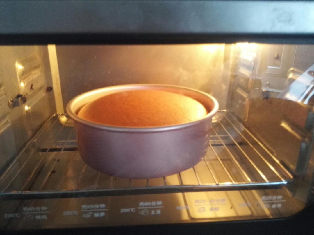 烤箱做蛋糕（戚风蛋糕的做法）