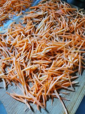 蒸菜系—胡萝卜丝的做法 步骤1