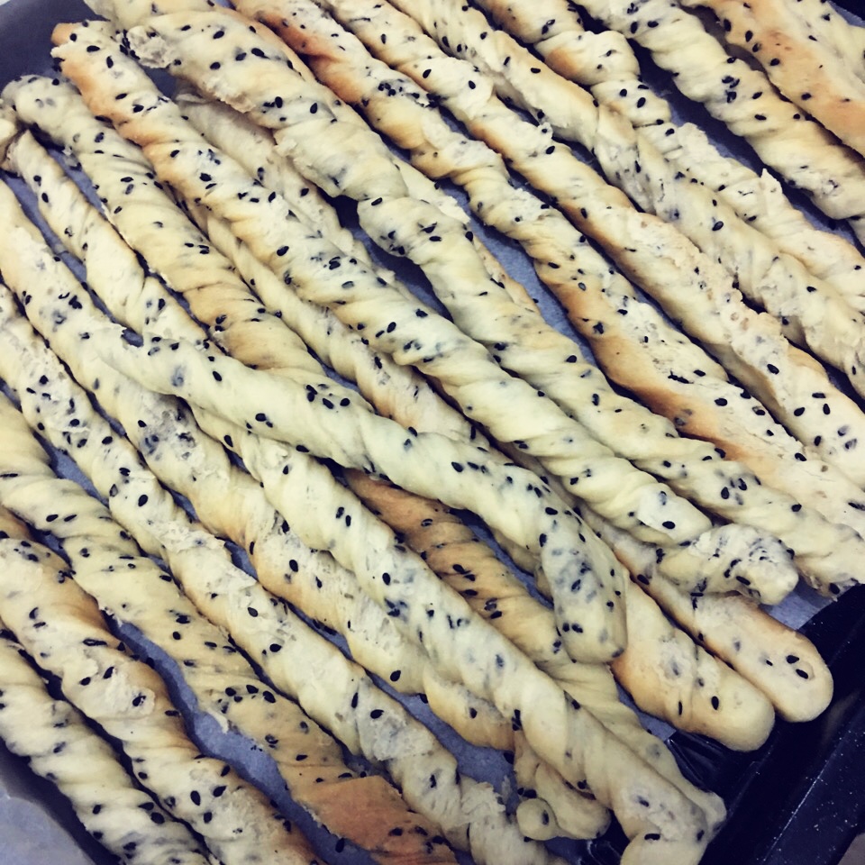 香甜芝麻面包棒~超级简单快手