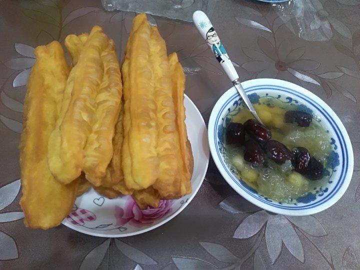炸油条-如何炸大孔又香脆的油条
