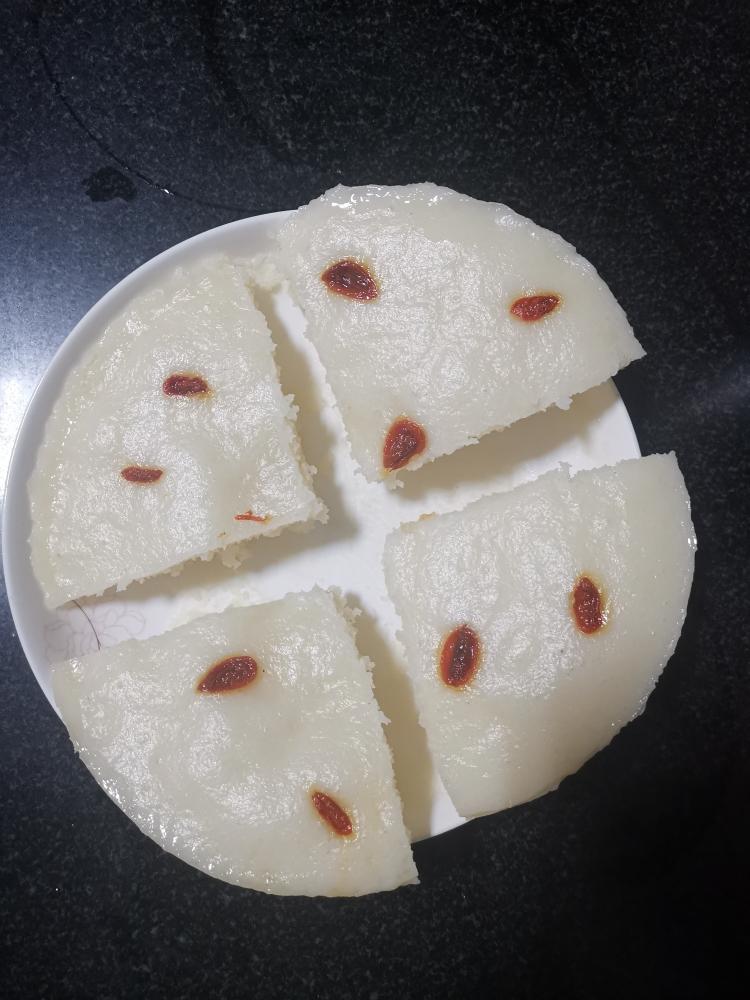 用料米酒10勺酵母5克大米粉适量糯米粉少许酒香米发糕的做法上传你做