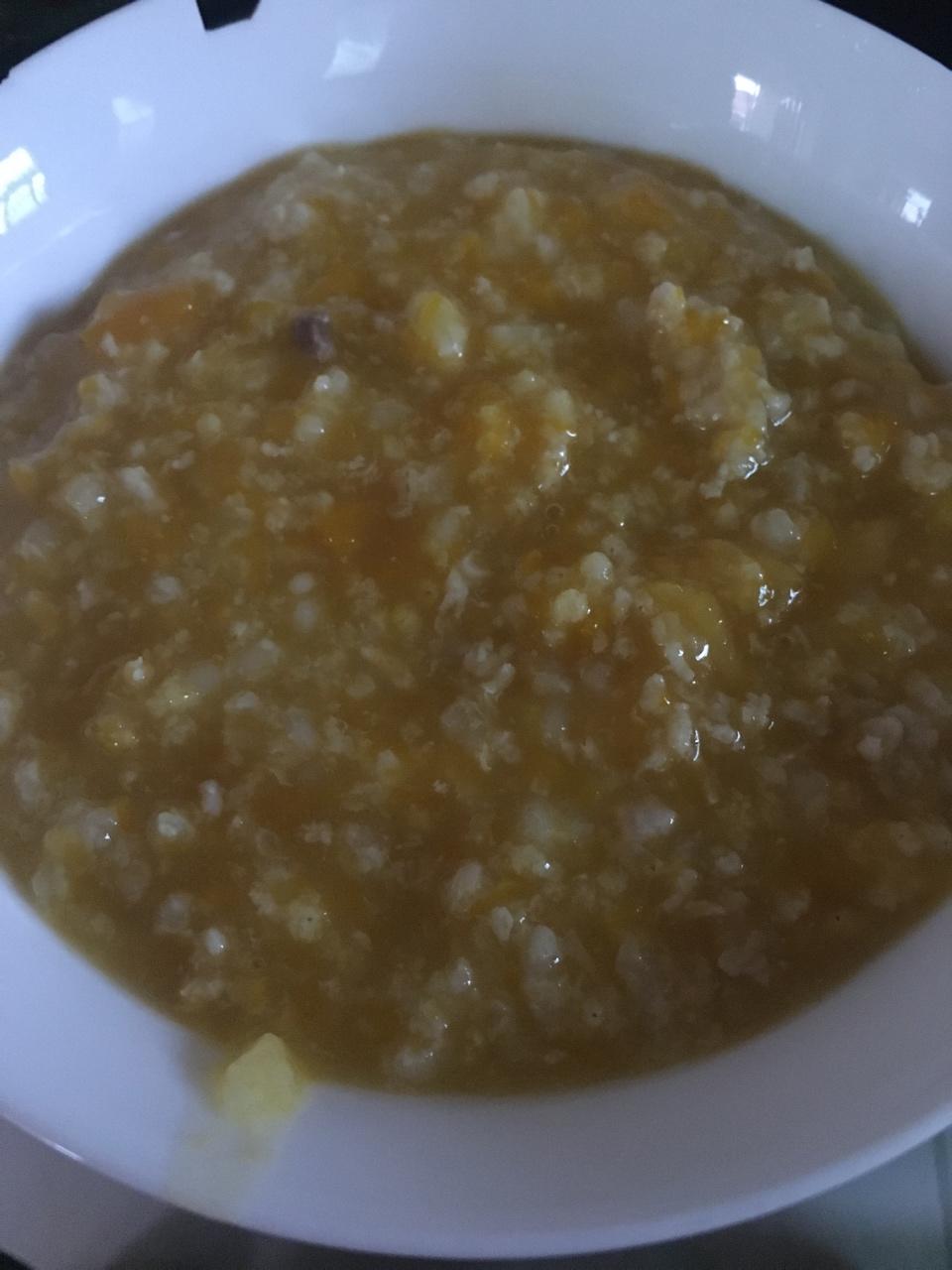 南瓜小米瘦肉粥