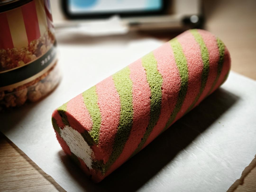 圣诞节特辑：圣诞双色蛋糕卷~超有氛围感的一款蛋糕卷~