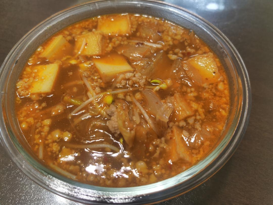 韩国大妈亲授— 韩式泡菜豆腐汤