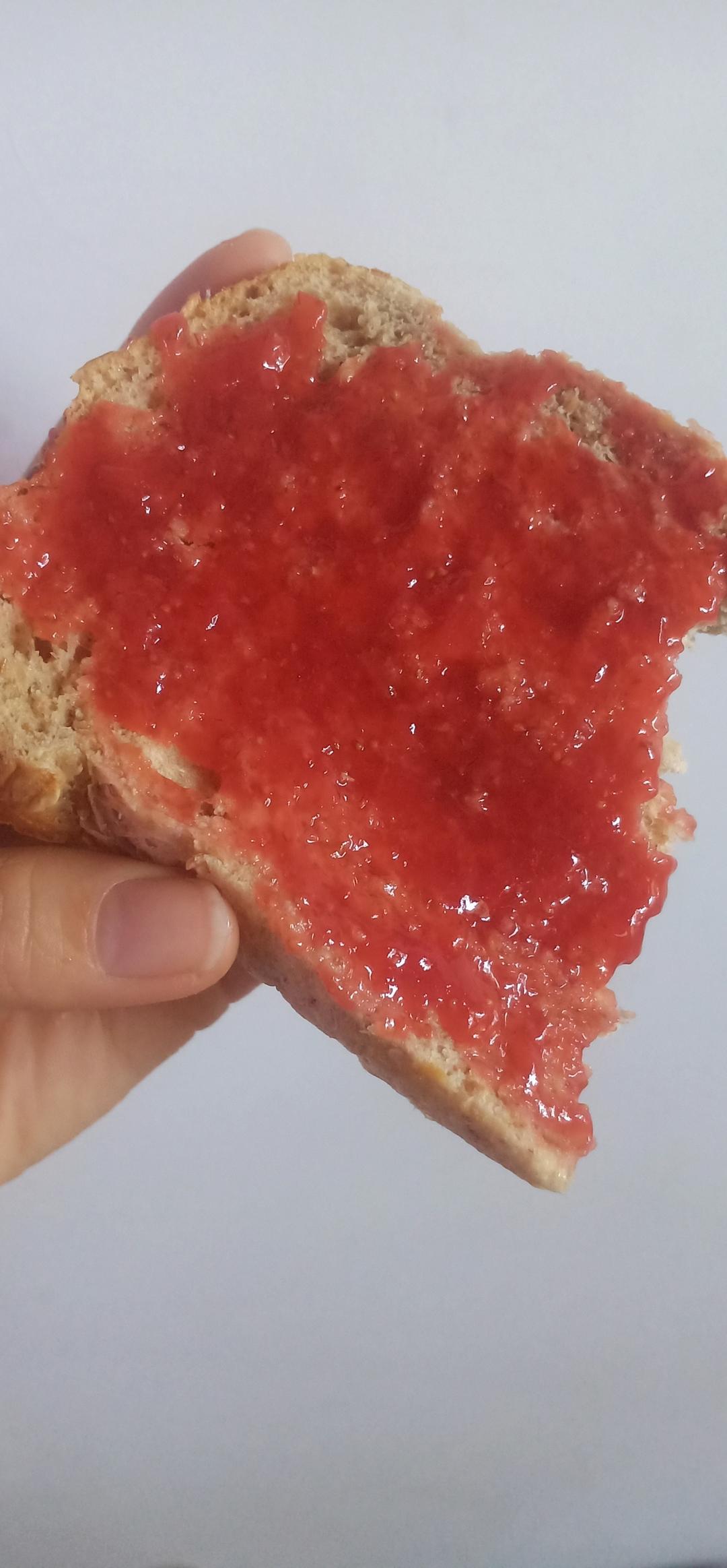 自制草莓酱（孩子爱吃的不得了）