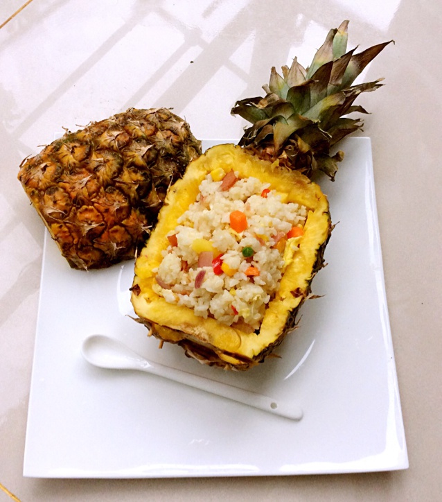 qi君做的菠萝饭