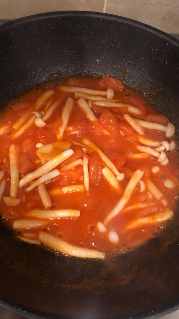 超好吃，连汤汁都不放过的西红柿海鲜菇！