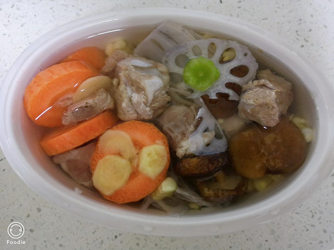 无油盐营养排骨汤的做法