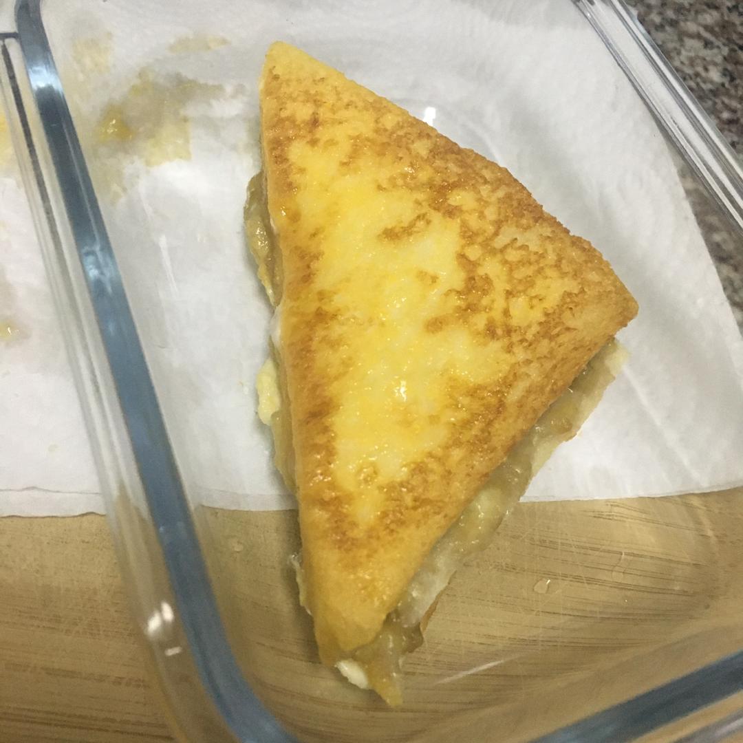 宝宝辅食：香蕉花生酱西多士