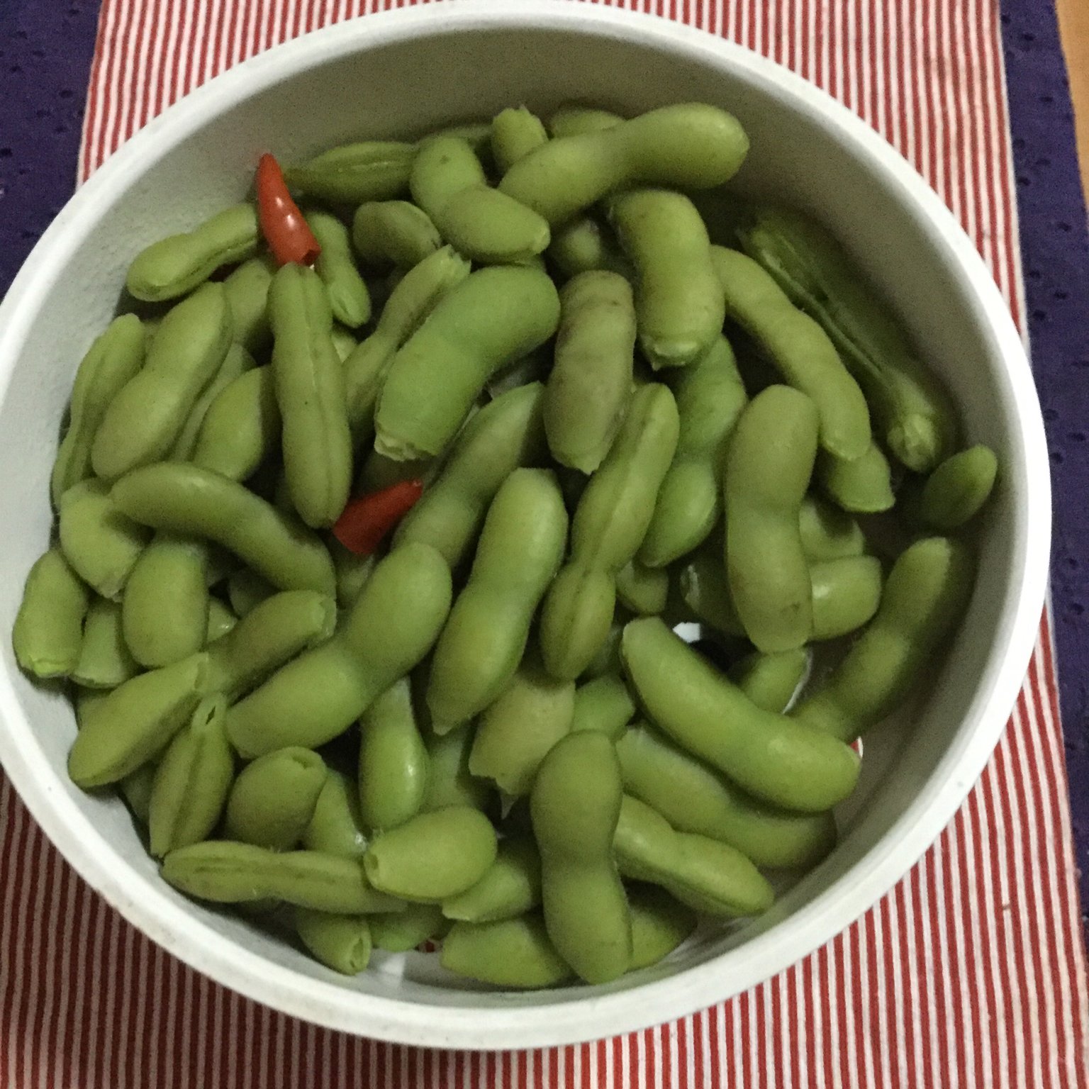 盐水煮毛豆