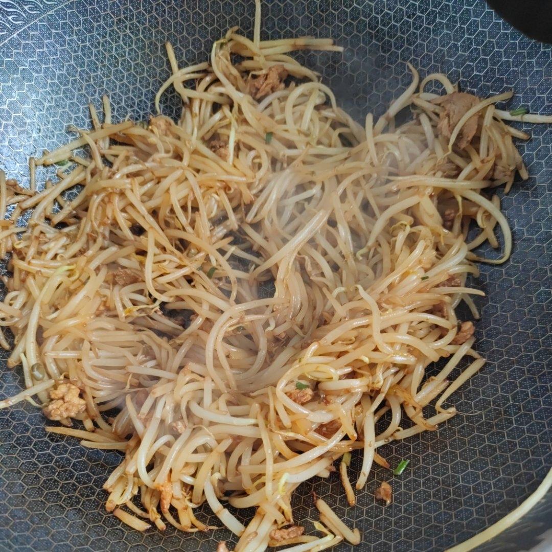 绿豆芽炒肉