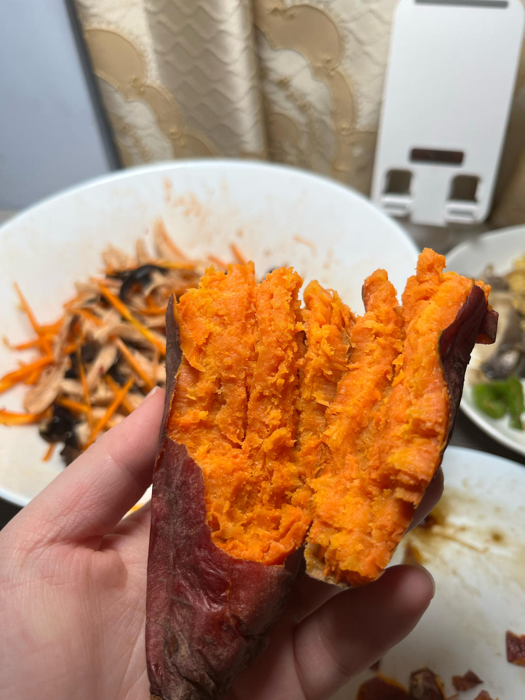 【健康三餐】简单好吃的微波炉烤红薯