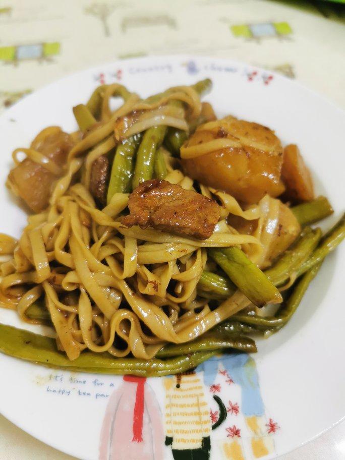 豆角焖个面